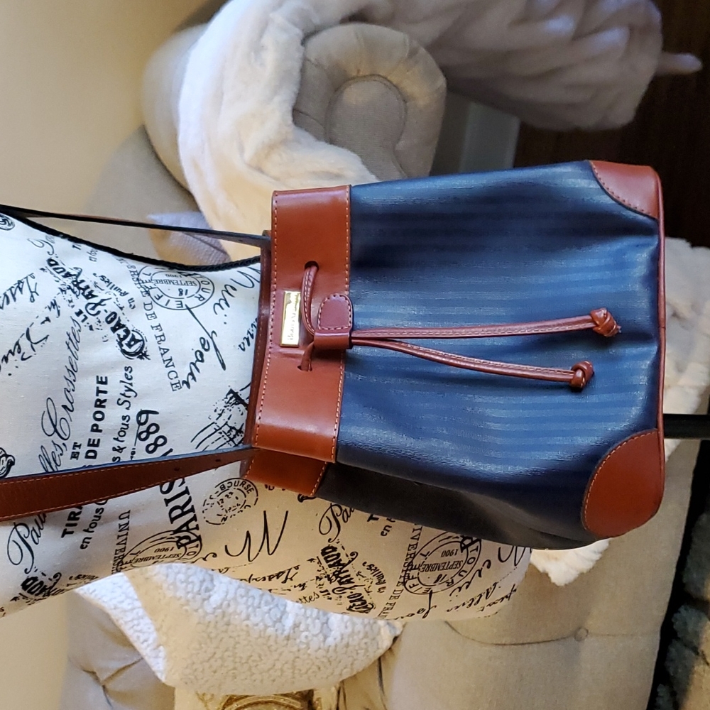 Navy Boots N Bags Bucket Bag